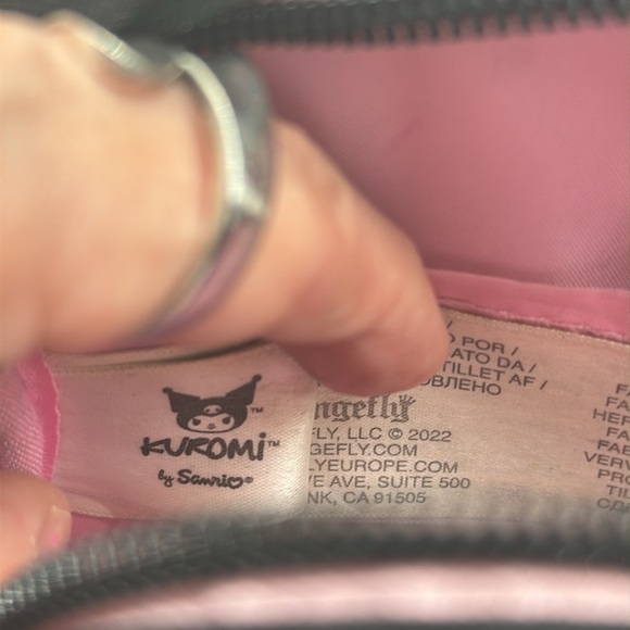 Kuromi by Sanrio Loungefly Black Pink Nylon Crossbody Bag NYB6056 - Picture 8 of 11